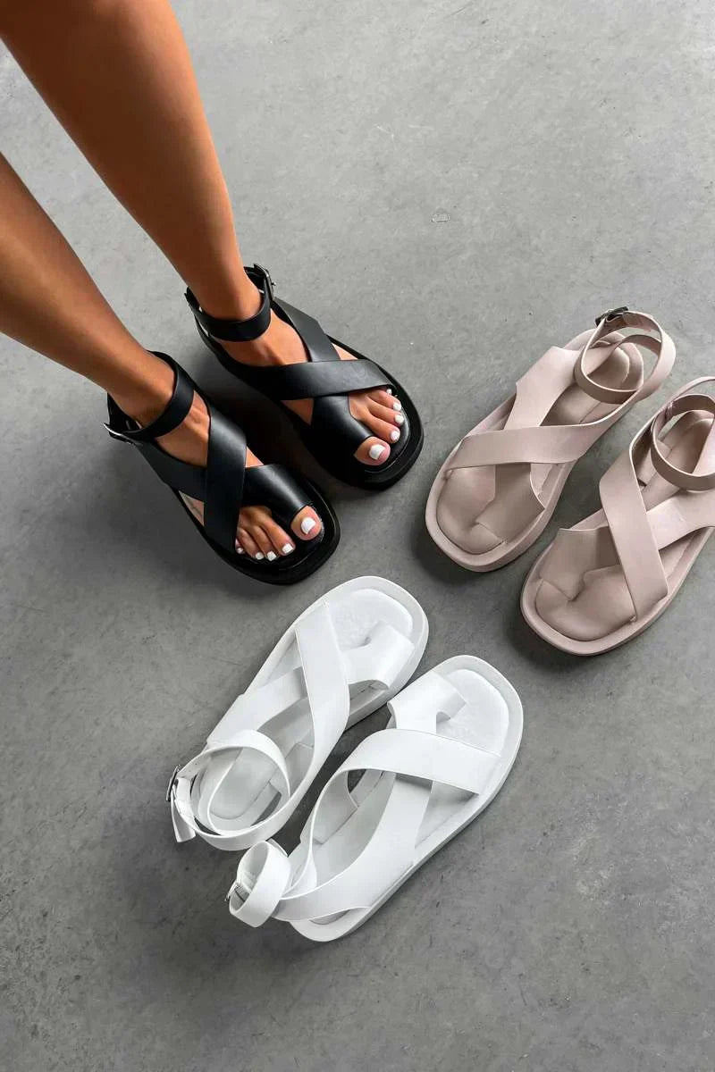 FREYJA™ | Eleganta & Avslappnade Sandaler Petra